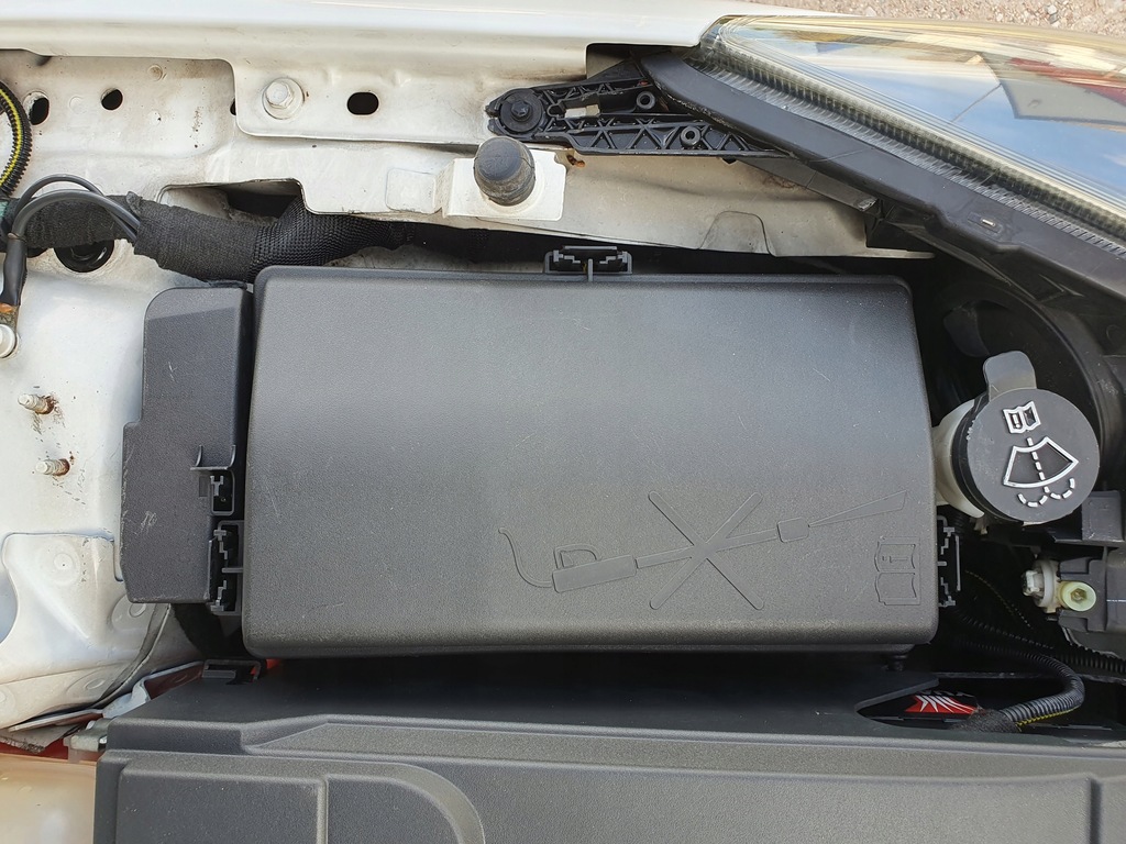 фото №1, Крышка коробка предохранителей opel insignia a