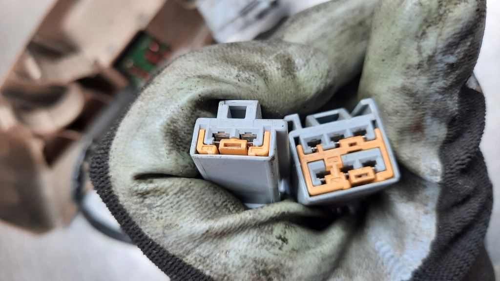 фото №14, Перемикач панель сидіння лівий 9174419 volvo s60 v70 ii s80 xc90