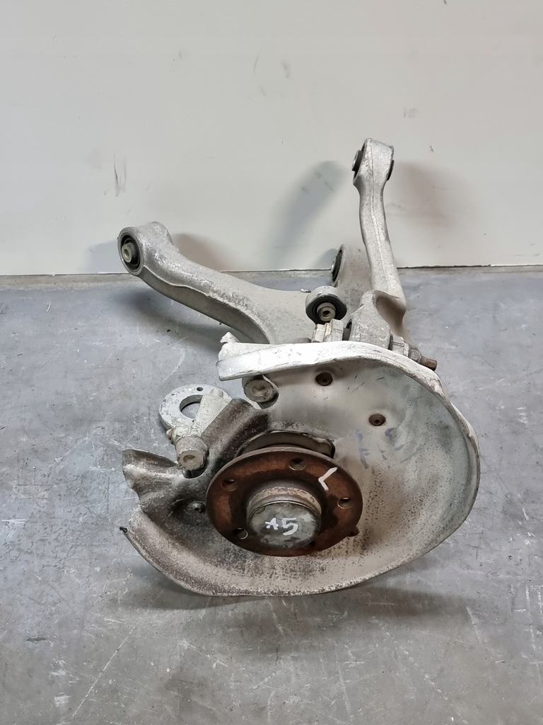 фото №1, Audi a5 поворотный кулак задняя левая