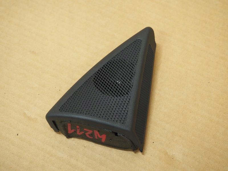 фото №1, Заглушка трикутник динамік правий перед mercedes w211