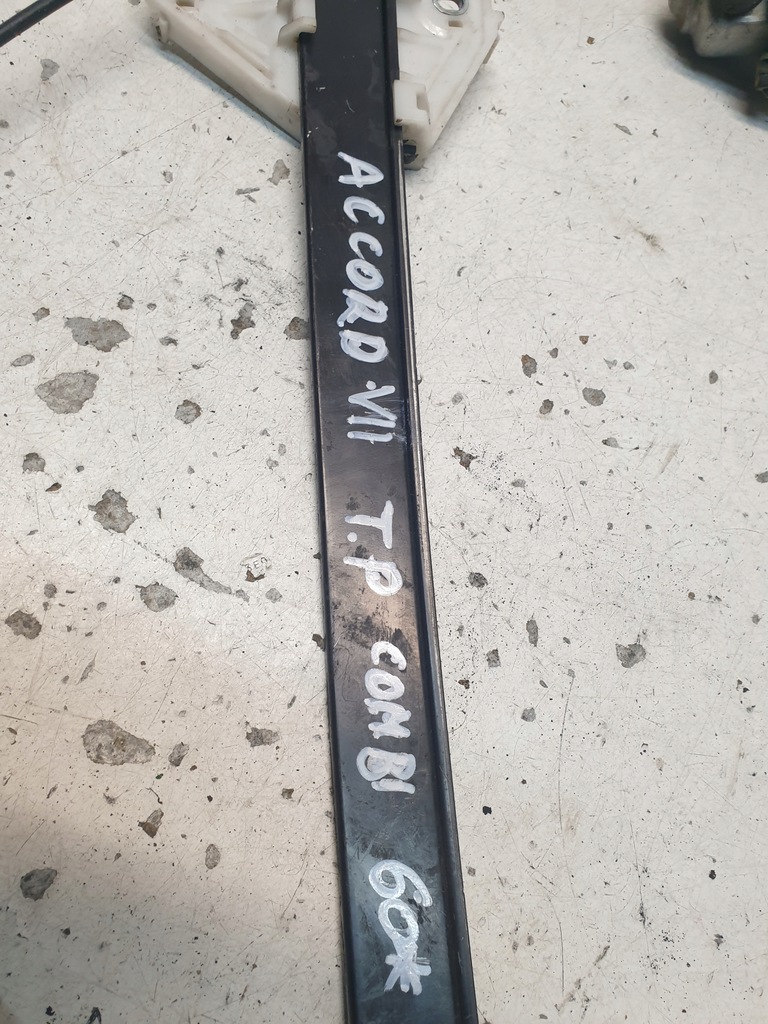 фото №4, Підйомник скло правий задня honda accord vii kombi