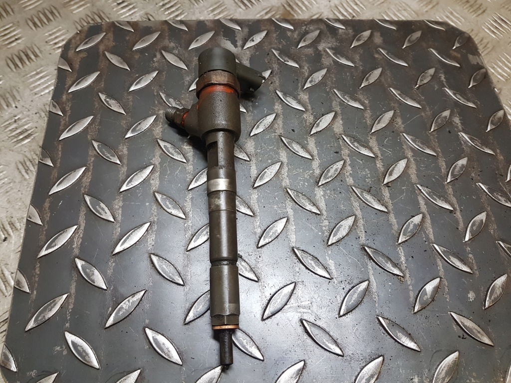 Купити Інжектор форсунка opel corsa d 1.3cdti 0445110183