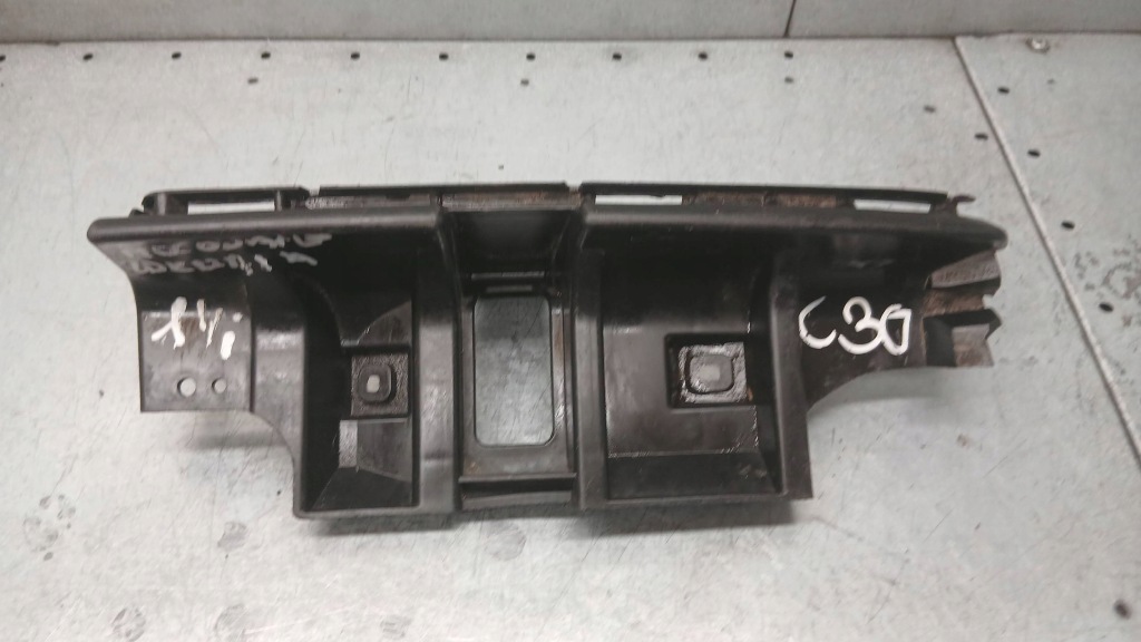 фото №1, Volvo c30 напрямна бампера задня правий 30657219