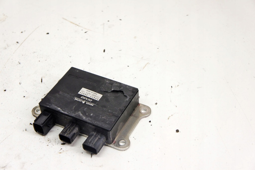 фото №1, Ki393 lexus is is300h iii модуль форсунок