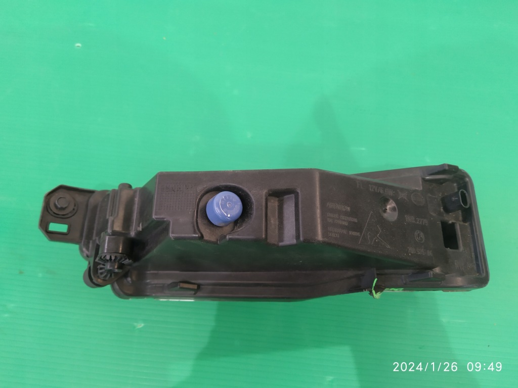 фото №9, Противотуманная фара led правый bmw g05 x5 g06 x6 g07 x7 7406366