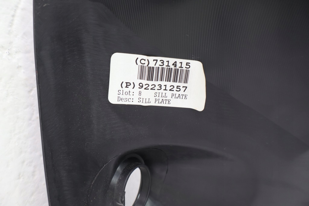 Chevrolet camaro v накладка поперечина заднього 92231258, 92231257 Київ