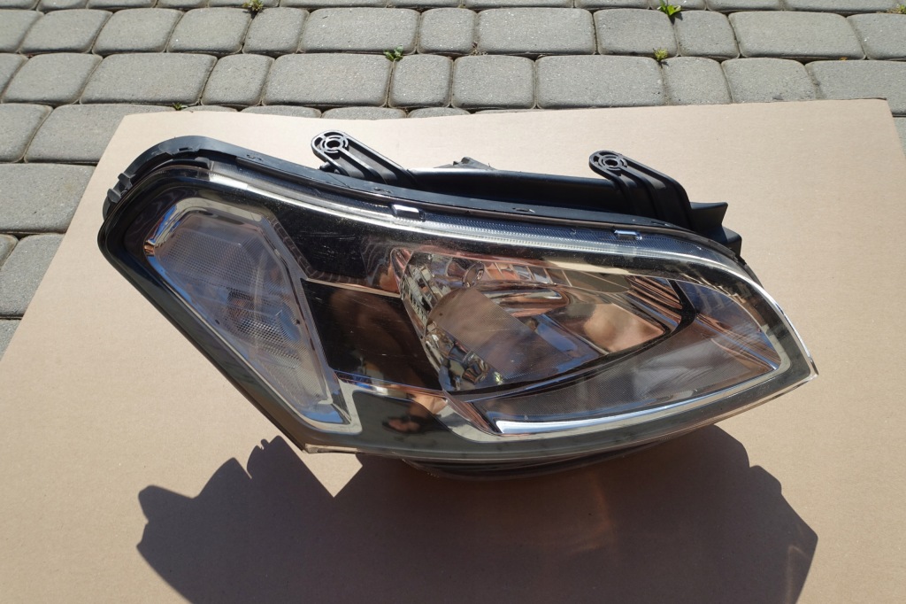 фото №1, Kia soul лампа передняя правая оригинал обычная europa