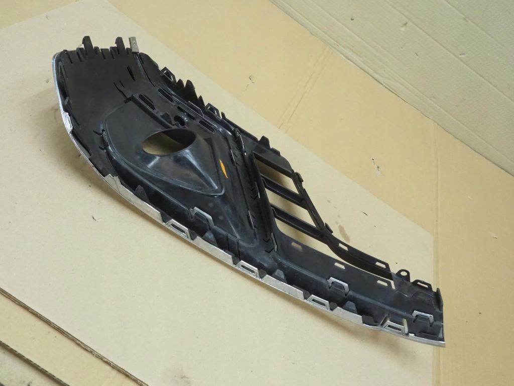 фото №12, Audi a8 d5 lift решётка бампера левая 4n0807681