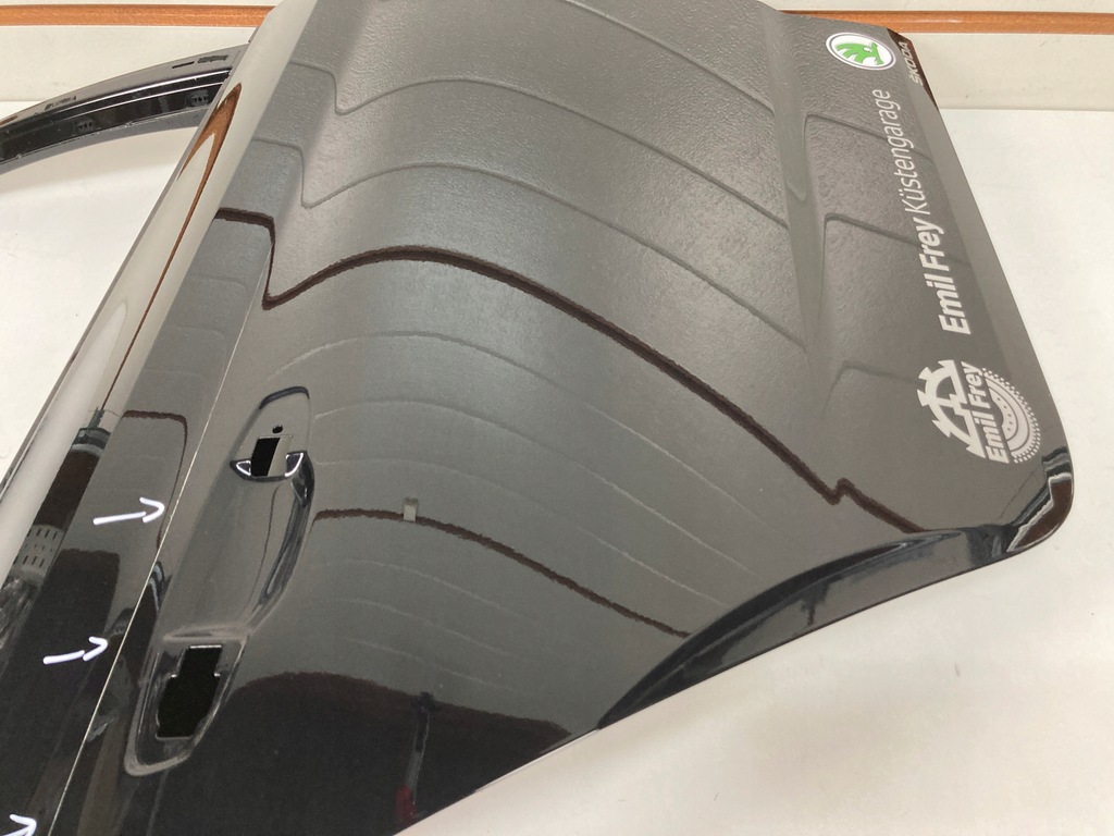 фото №10, Дверь правое задние skoda scala 657