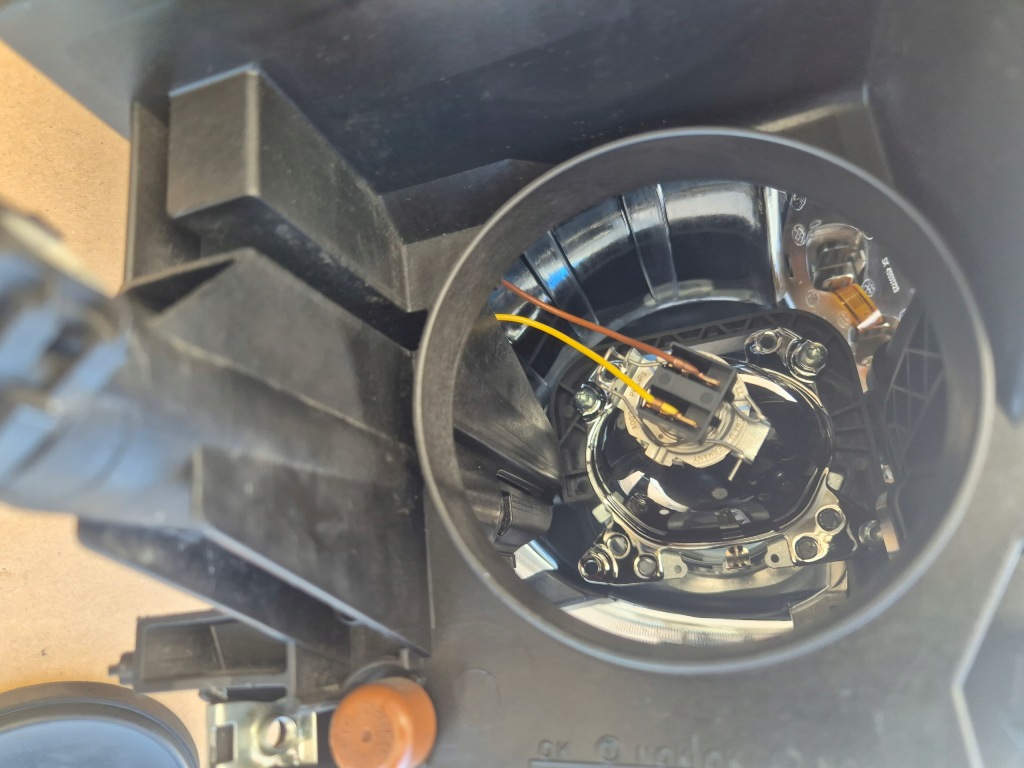 Alfa romeo giulietta лампа правая i левая. графит. оригинальный номер Киев