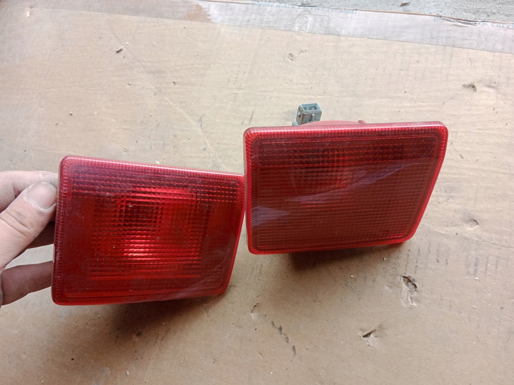 фото №1, Лампа крышки левый задняя peugeot 407 9646507480