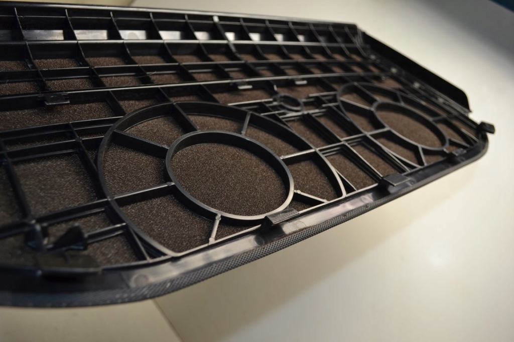 Mercedes w140 se захист динаміка права полиця Оригінал