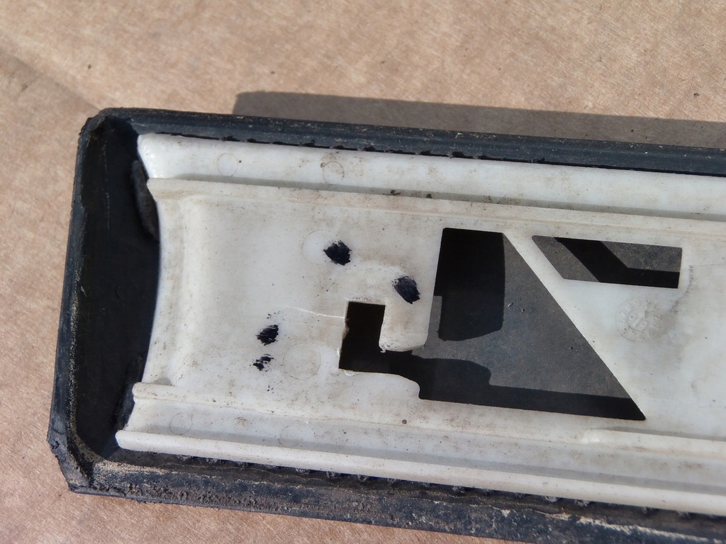 фото №5, Молдинг двері правий перед peugeot 607