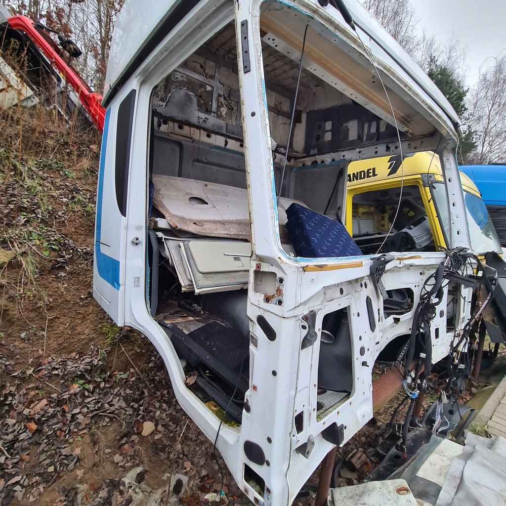 фото №11, Кабина четверть крыша bok блок двигателя iveco stralis