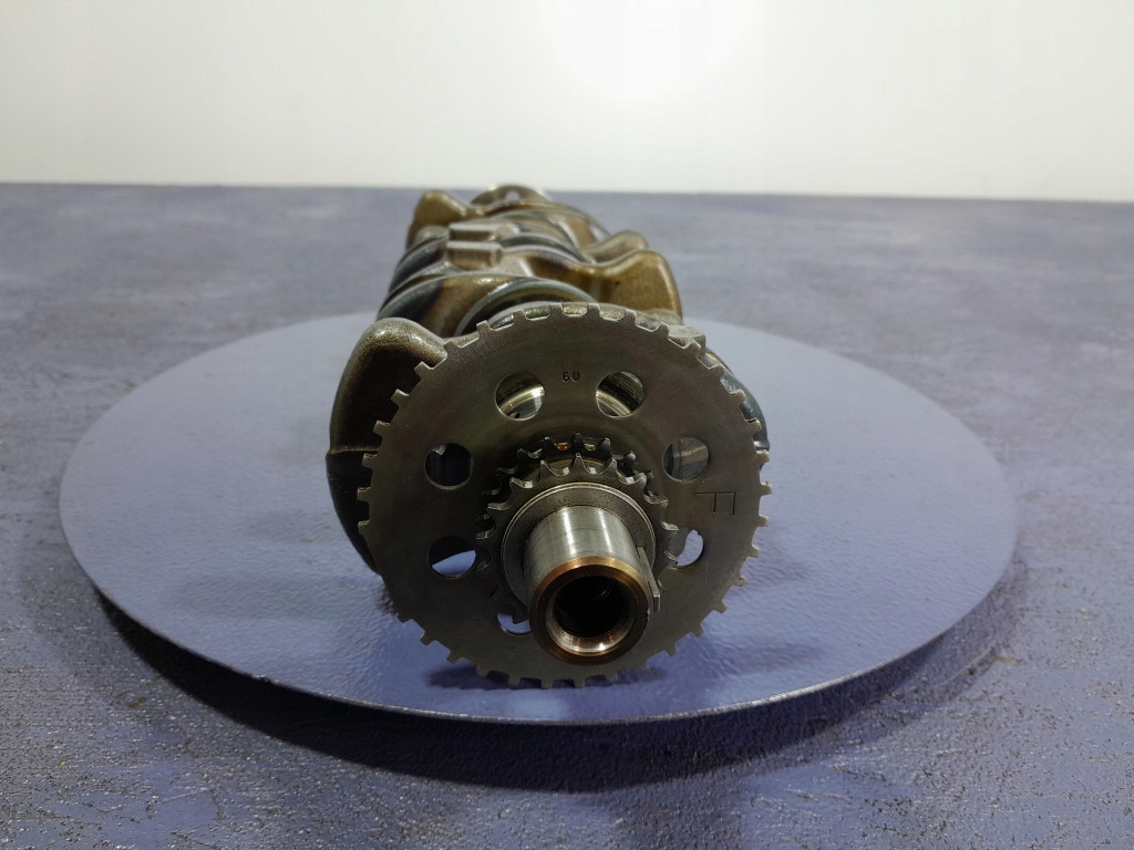 фото №6, Toyota corolla xi e16 1.6b 132 km wał колінчастий 1zr-fae