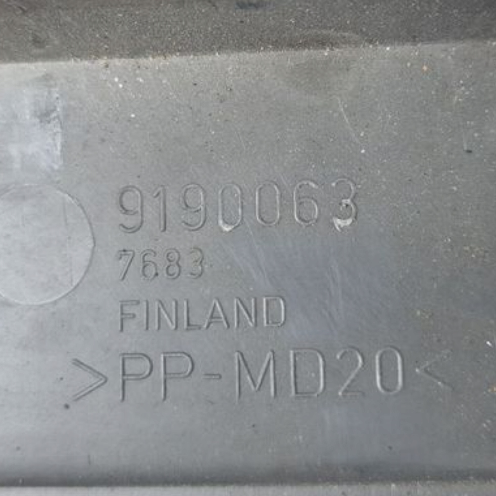 Треугольник предупредительный задний volvo s80 9190063 Киев