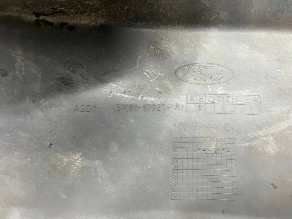 фото №16, Бампер задній ford transit custom 12-23r. задня лівий bok кутик двері