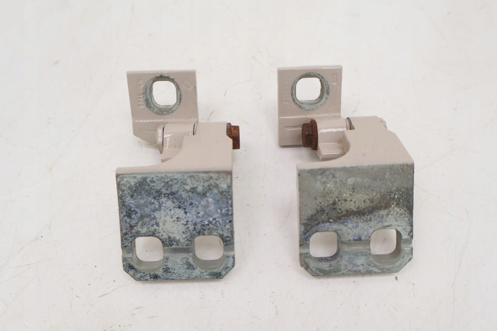 Купить Fiat 500x петли дверь правых задний  331