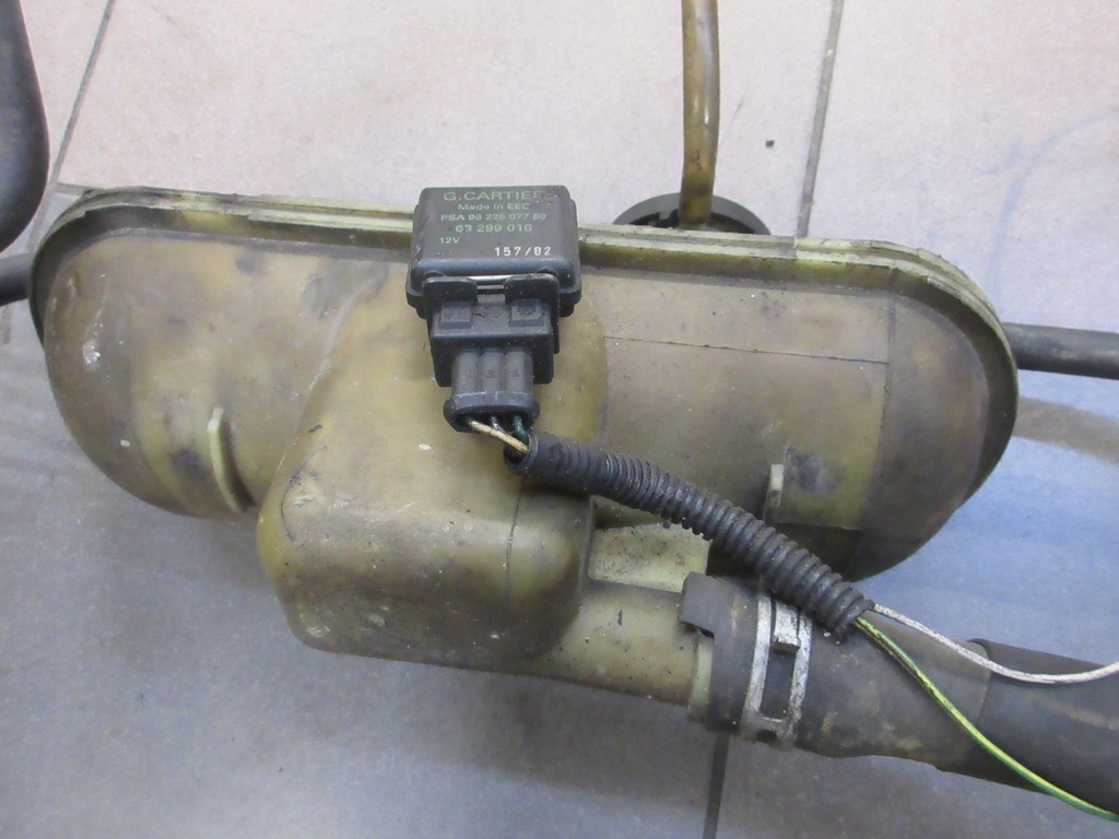 фото №8, Бачок розширювальний berlingo 2.0 d 9622507780