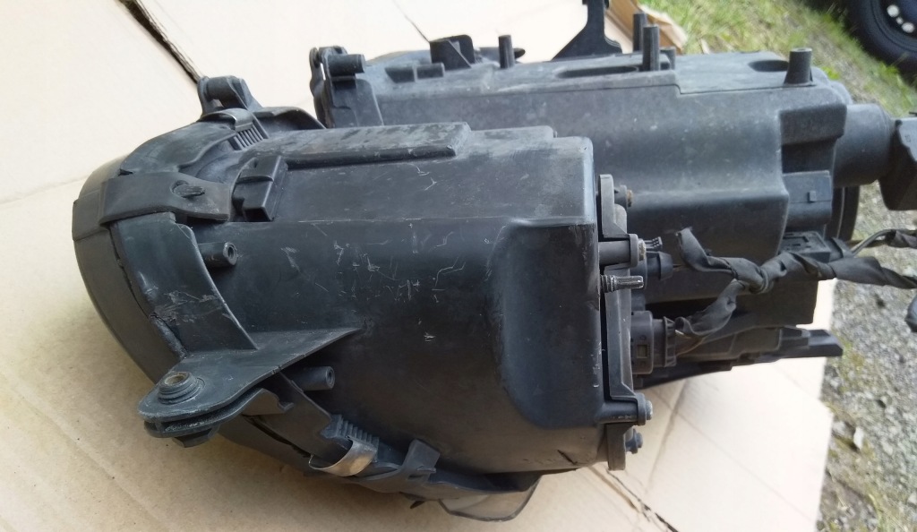 Купити Mercedes w211 моторчик лампи lub лампа ліва перед czytaj