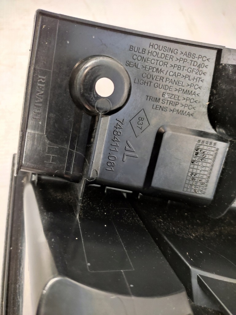 фото №9, Renault captur lift лампа левая задняя задняя 2016- led