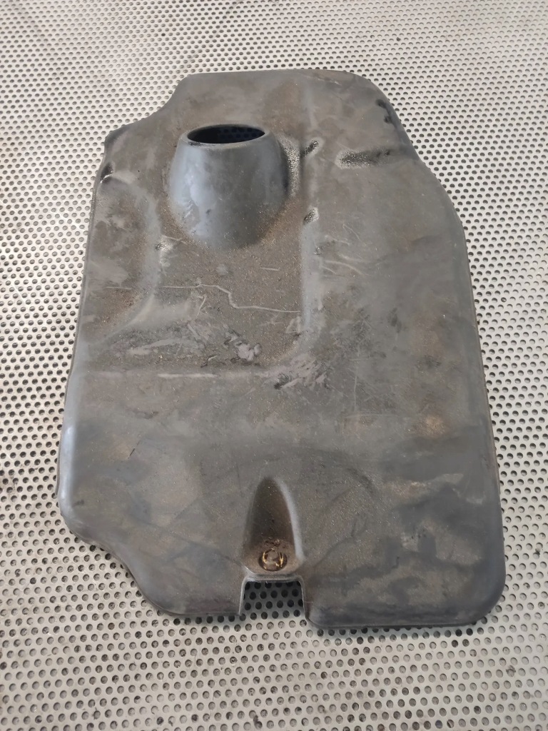 фото №1, Крышка двигателя верхний iveco daily vi 504358046