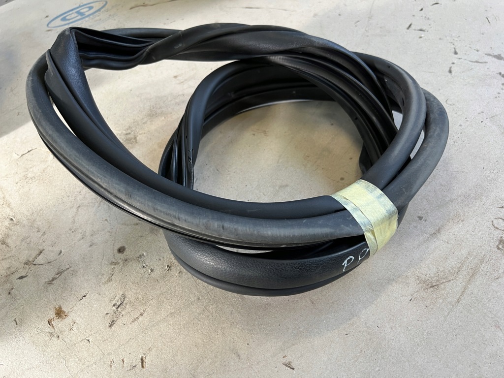 фото №1, Hyundai i30 iii 17- kombi прокладка двері права перед передня