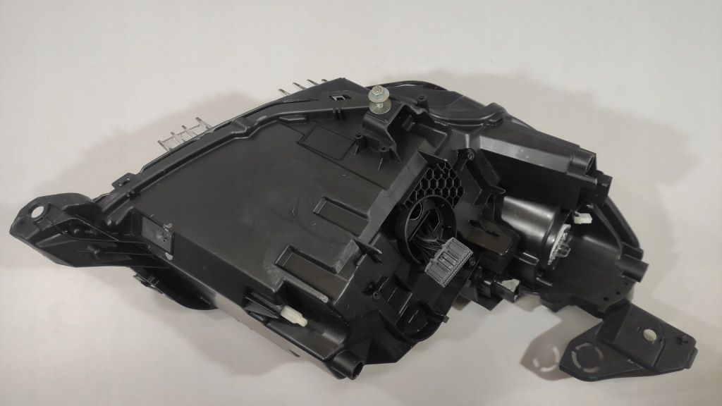 фото №11, Лампа левая передняя перед peugeot 208 2008 led eu