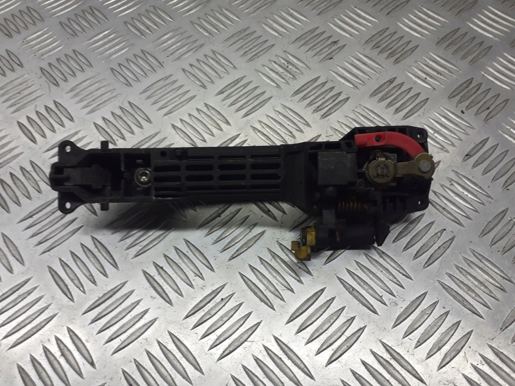 фото №2, Ручка левая передняя наружная avensis verso 202