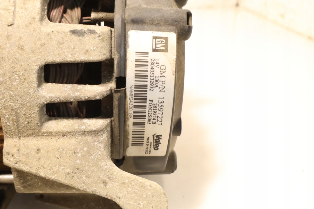 Генератор opel astra j 1.4turbo 13597227 Зі Шроту