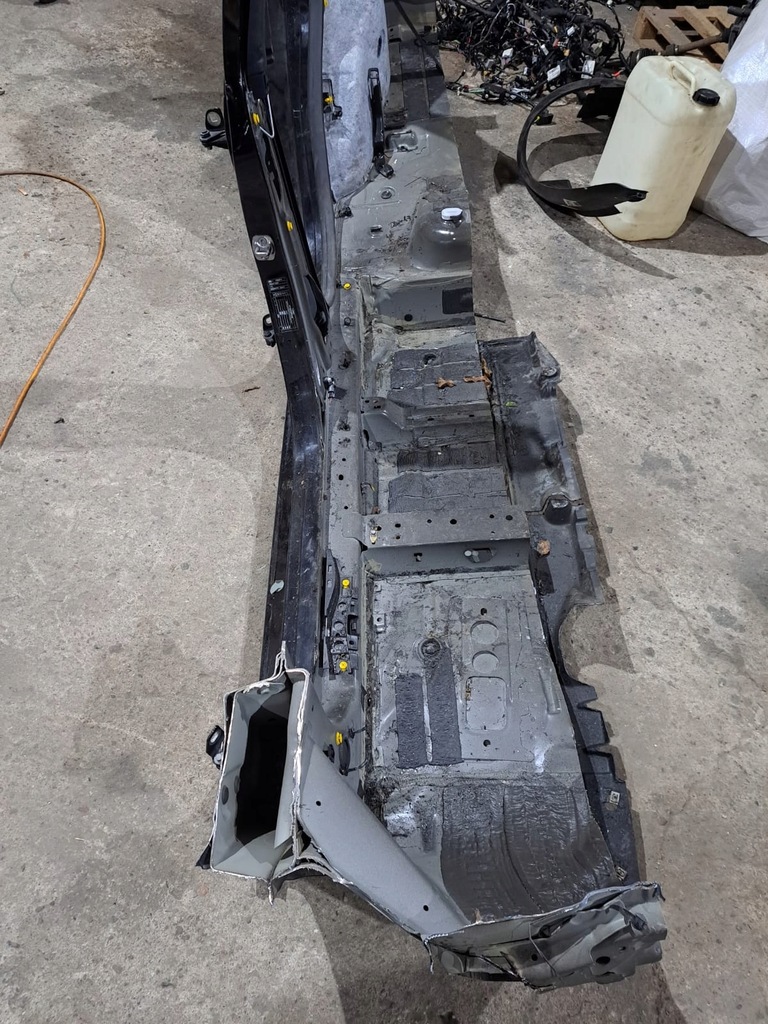 фото №1, Четверть правая задняя крыло задний -порог ford fiesta mk8