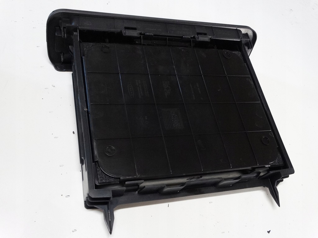 фото №10, Полка ящик renault scenic ii 8200569079