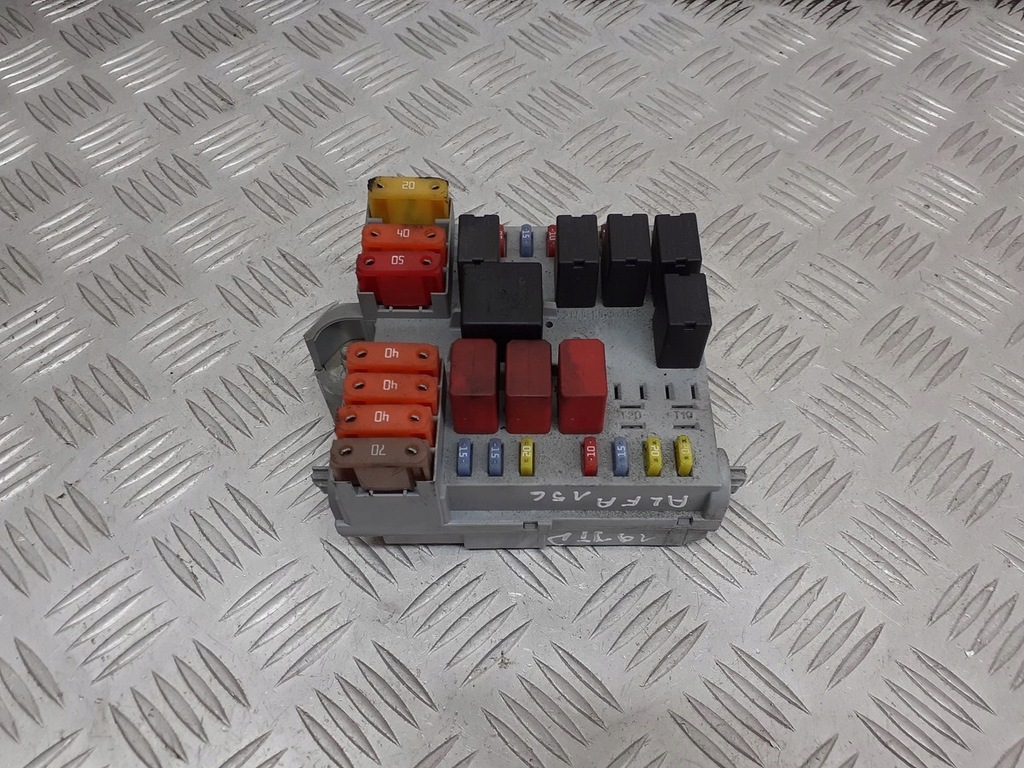 фото №1, Коробка предохранителей alfa romeo 159 50508214