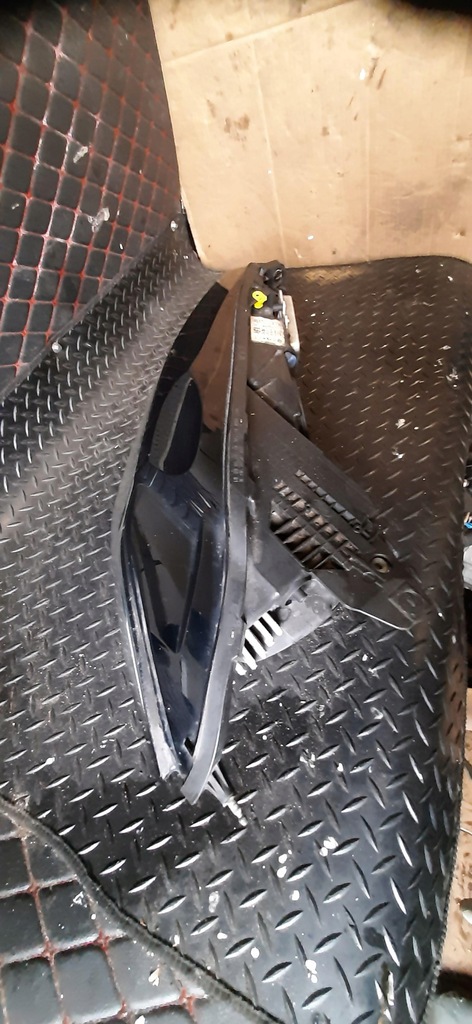 фото №7, Лампа лівий перед anglik jaguar xe gx73-13w030-dg