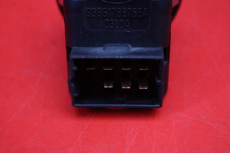 фото №8, Панель регулировки зеркал 938617b676ba ford fiesta mk6 02-08