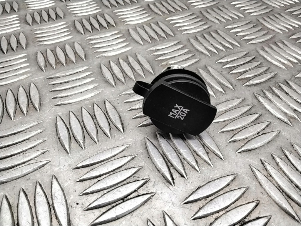 фото №1, Bmw x5 f15 2015 разъём 12v передние