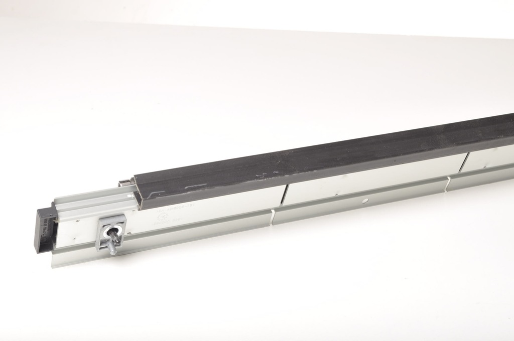 фото №8, Peugeot 308 ii t9 направляющая багажника 98057260vv