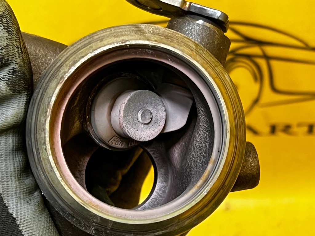 Частина гаряча турбіни колектор renault mercedes 1.3 tce Доставка