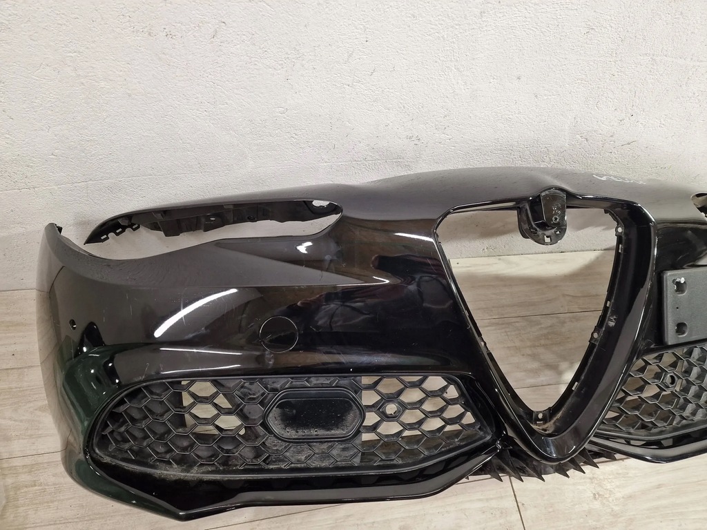 фото №3, Бампер передний alfa romeo giulia veloce