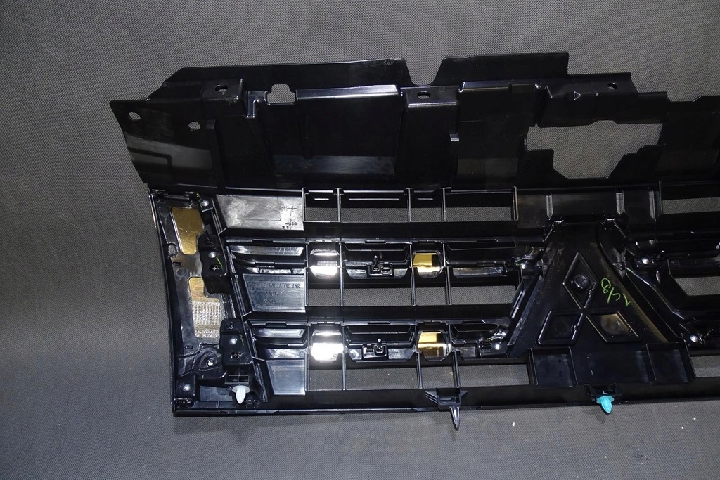 фото №7, Mitsubishi pajero iv решётка радиатора решётка радиатора бампера