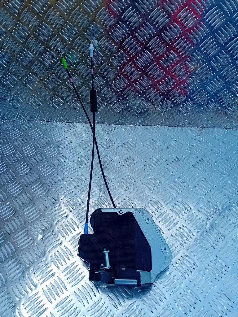 фото №1, Замок двері лівий задня lexus nx 300h 8pin