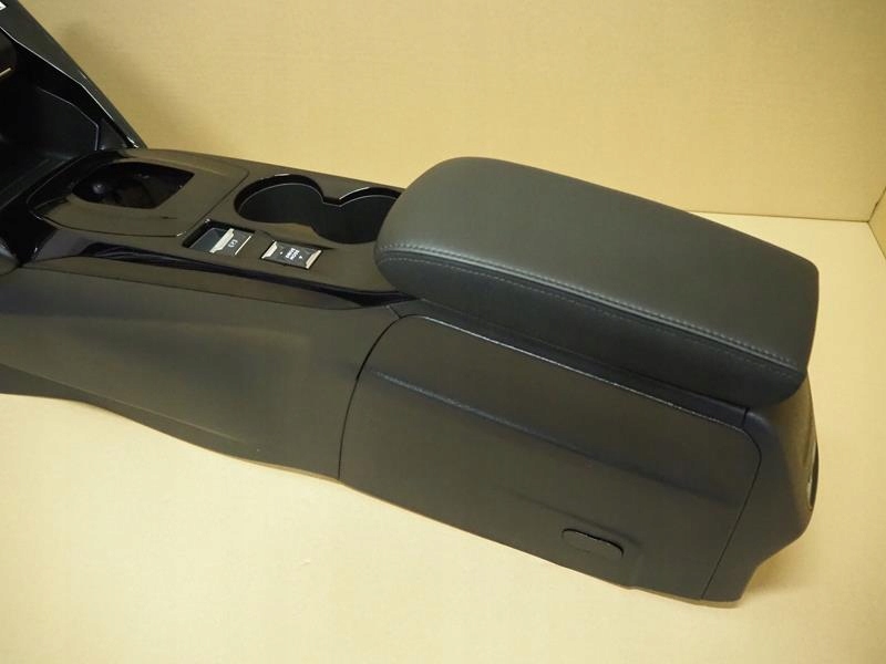 фото №9, Туннель средний подлокотник 2008 ii gt-line