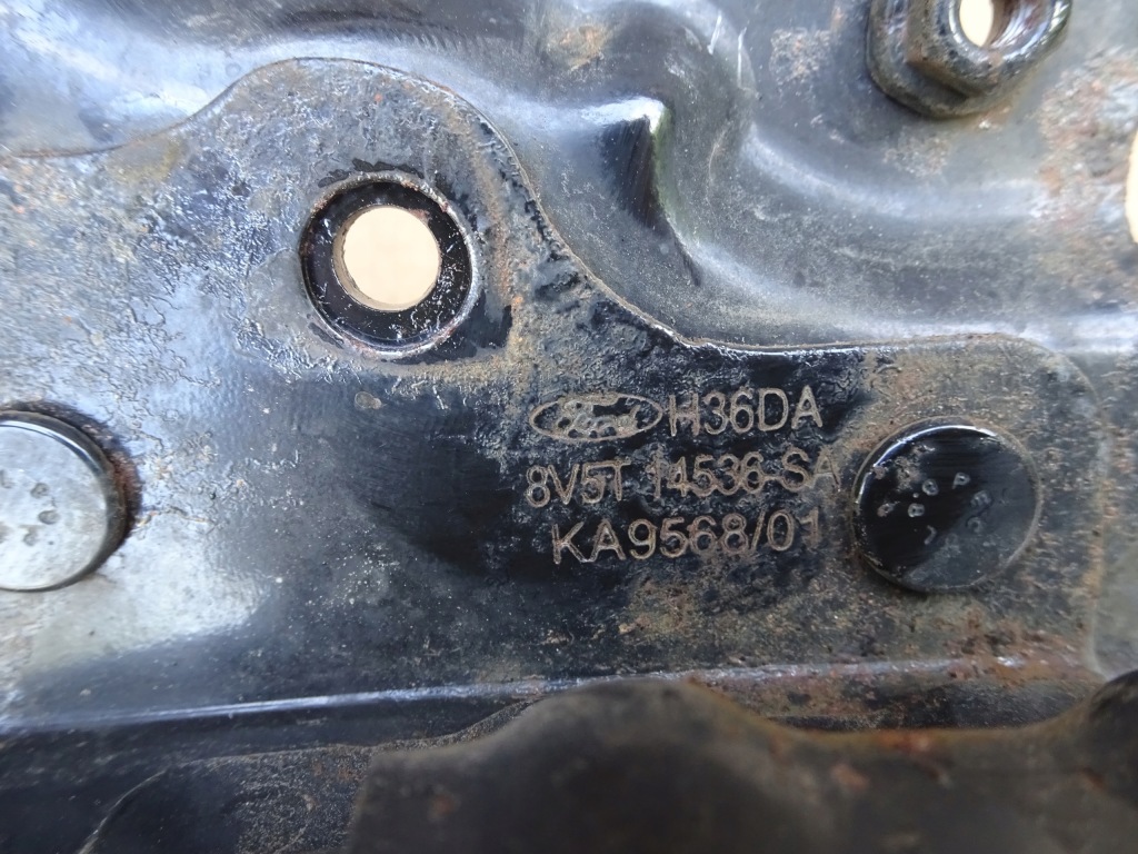 Ford fiesta mk7 основание аккумулятор 8v51-10a789-af с Разборки