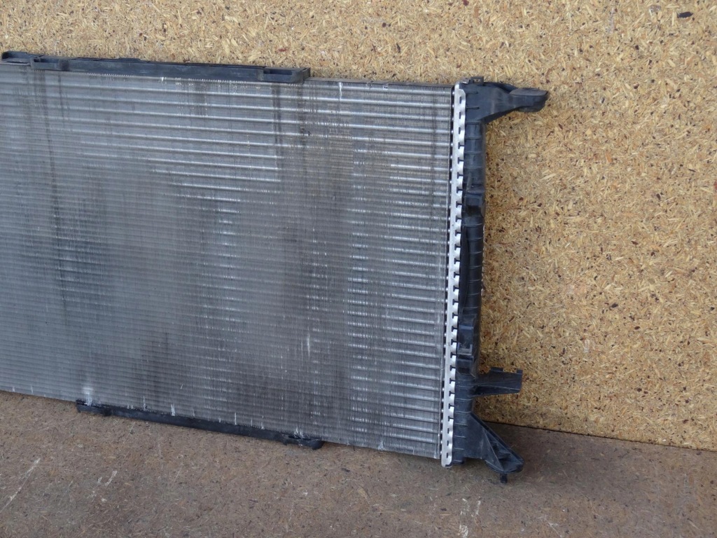 Audi a4 b8 8k a5 8t радиатор жидкость воды 8k0121251r Цена