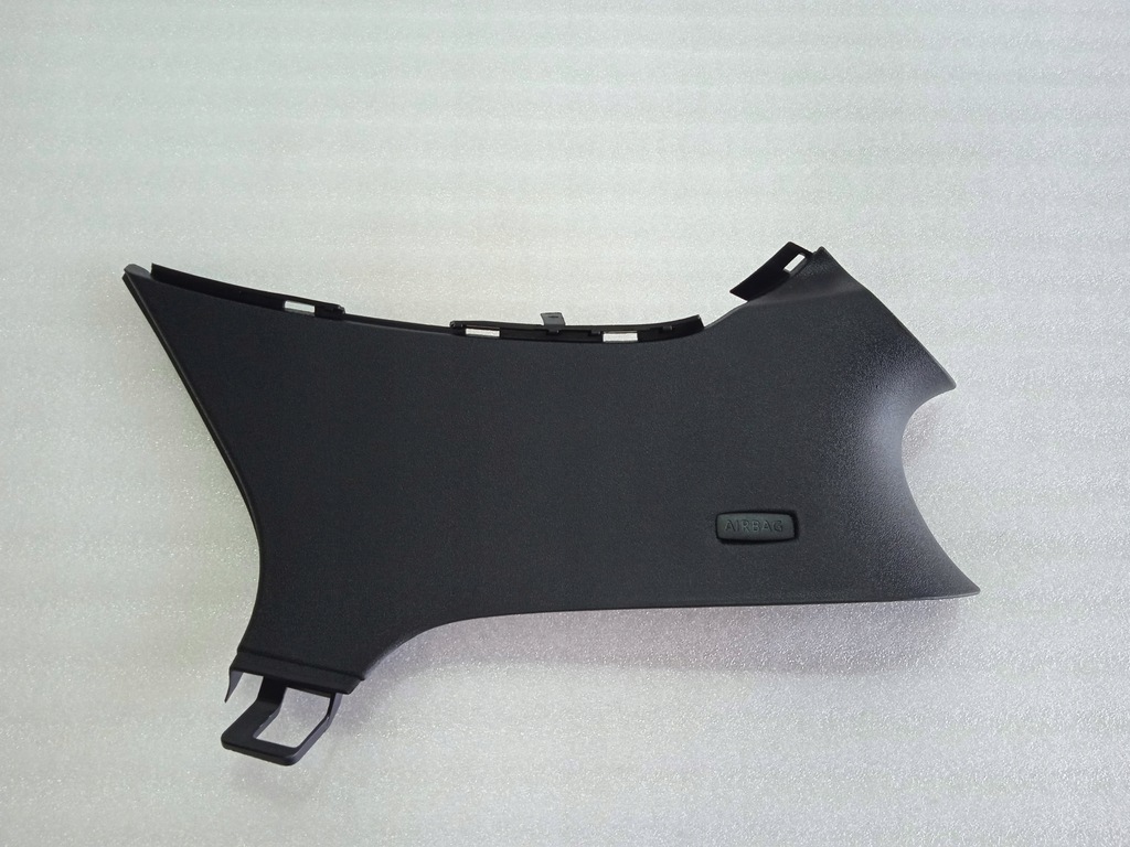 фото №1, Sirocco защита обшивка стойка правый задняя 1k8867288