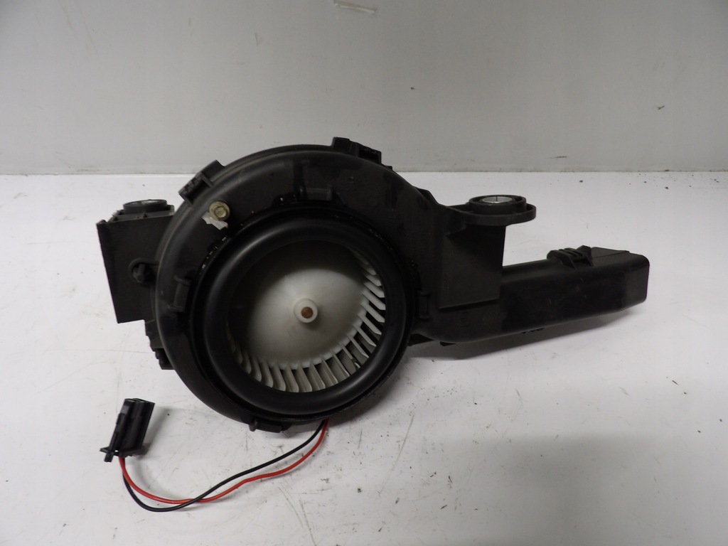 фото №1, Вентилятор обдув citroen c 4 picasso 1 6 hdi 173610100