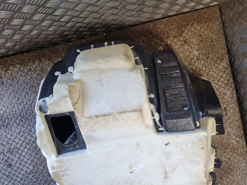 фото №10, Volvo xc60 2019 левая сторона обшивка