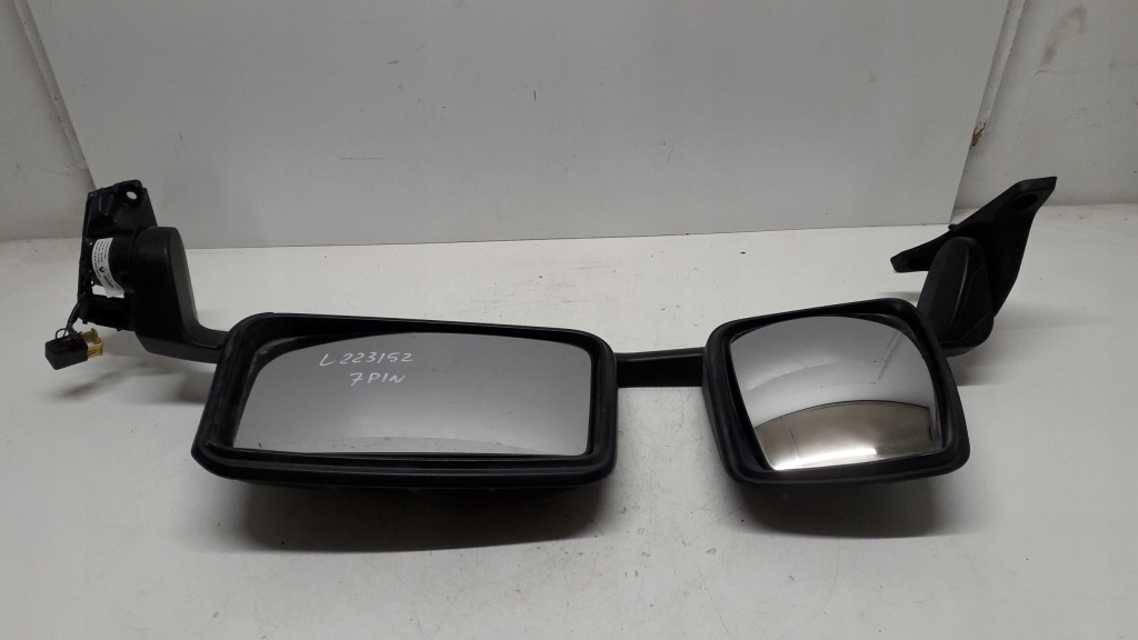 Renault range t gama зеркало правое 7pin 84188482 Киев