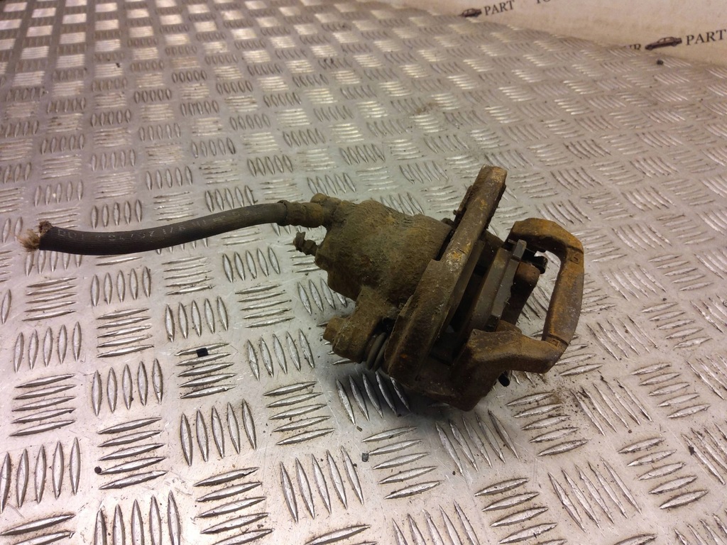 фото №6, Lexus rx 330 - 350 - 400h 2007 перед сторона правая задний суппорт тормозной