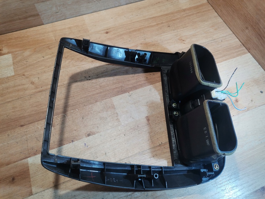 фото №10, Решітка обдув середня рамка mazda premacy